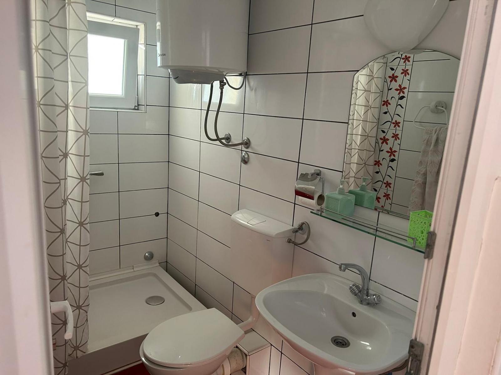 Apartments Djulija Sutomore Ngoại thất bức ảnh