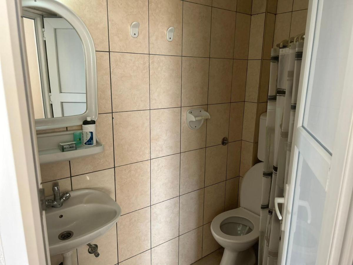Apartments Djulija Sutomore Ngoại thất bức ảnh