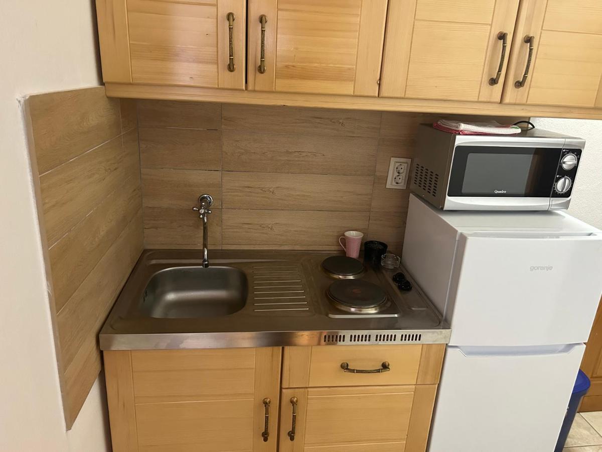 Apartments Djulija Sutomore Ngoại thất bức ảnh
