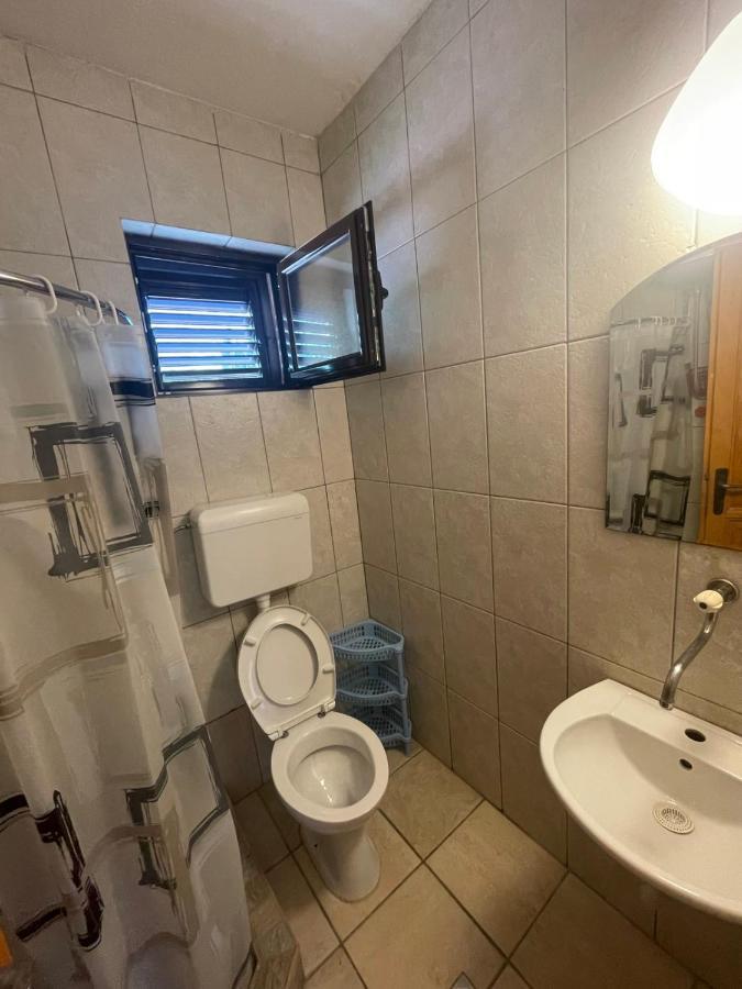 Apartments Djulija Sutomore Ngoại thất bức ảnh